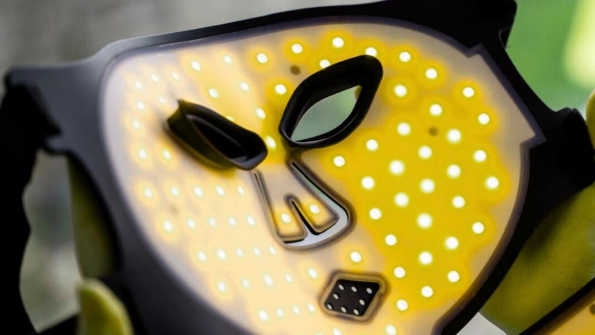 Silicon PRO mask, yellow light mode
